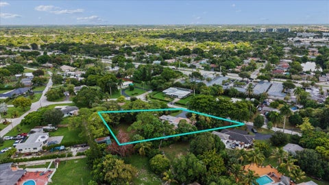 Tiny photo for 4120 SW 1ST Court, Plantation, FL 33317 (MLS # B26073170)