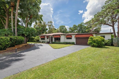 Photo of 4120 SW 1ST Court, Plantation, FL 33317 (MLS # B26073170)