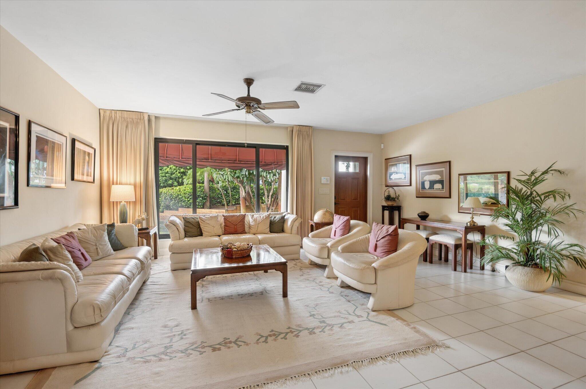 4120 SW 1ST Court