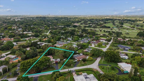 Tiny photo for 4120 SW 1ST Court, Plantation, FL 33317 (MLS # B26073170)