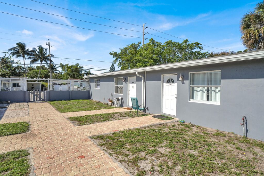 Photo of 4733 Mulberry Street, Lake Worth Beach, FL 33461 (MLS # B26006749)