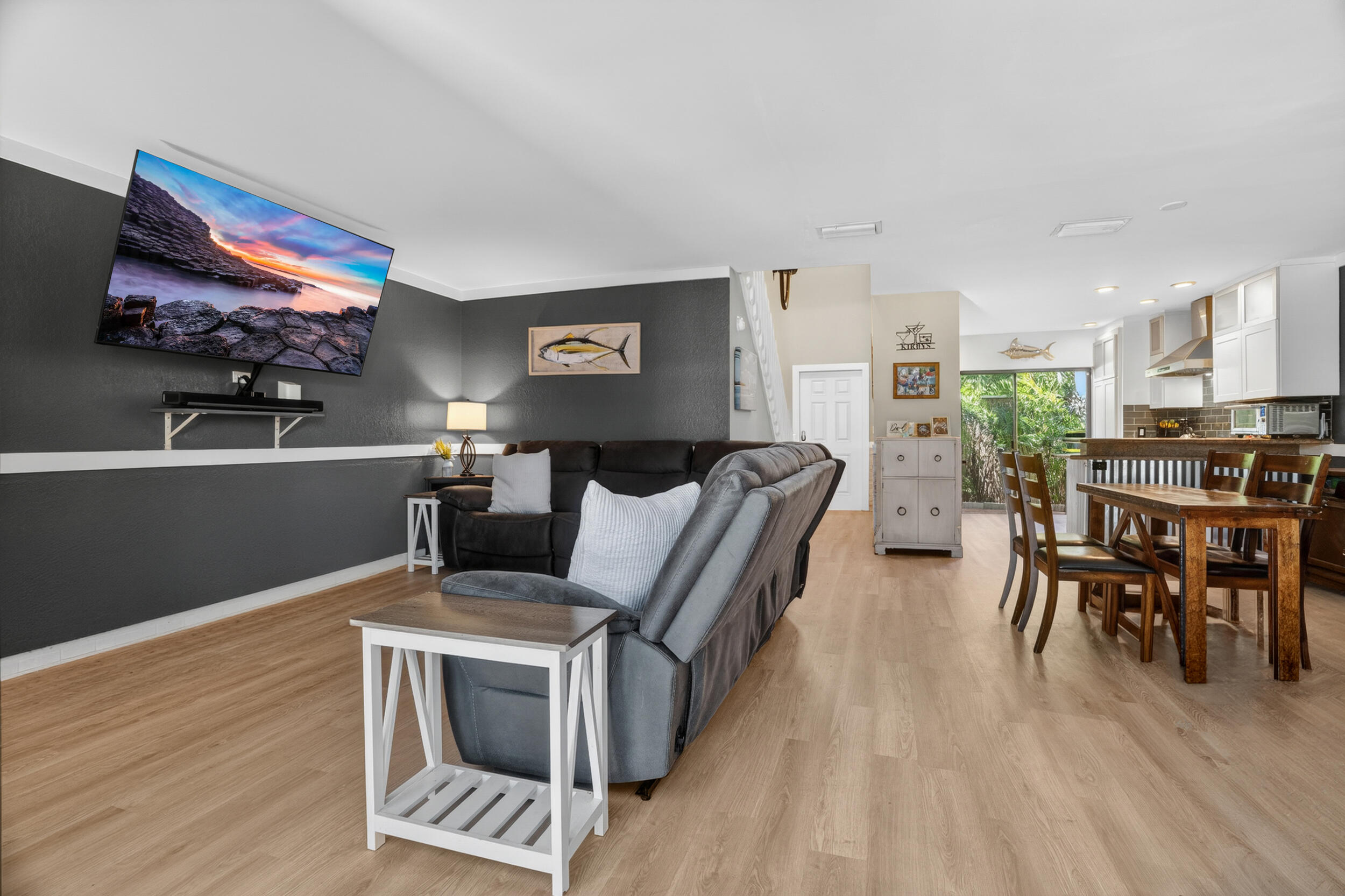 MARINERS WAY - Residential