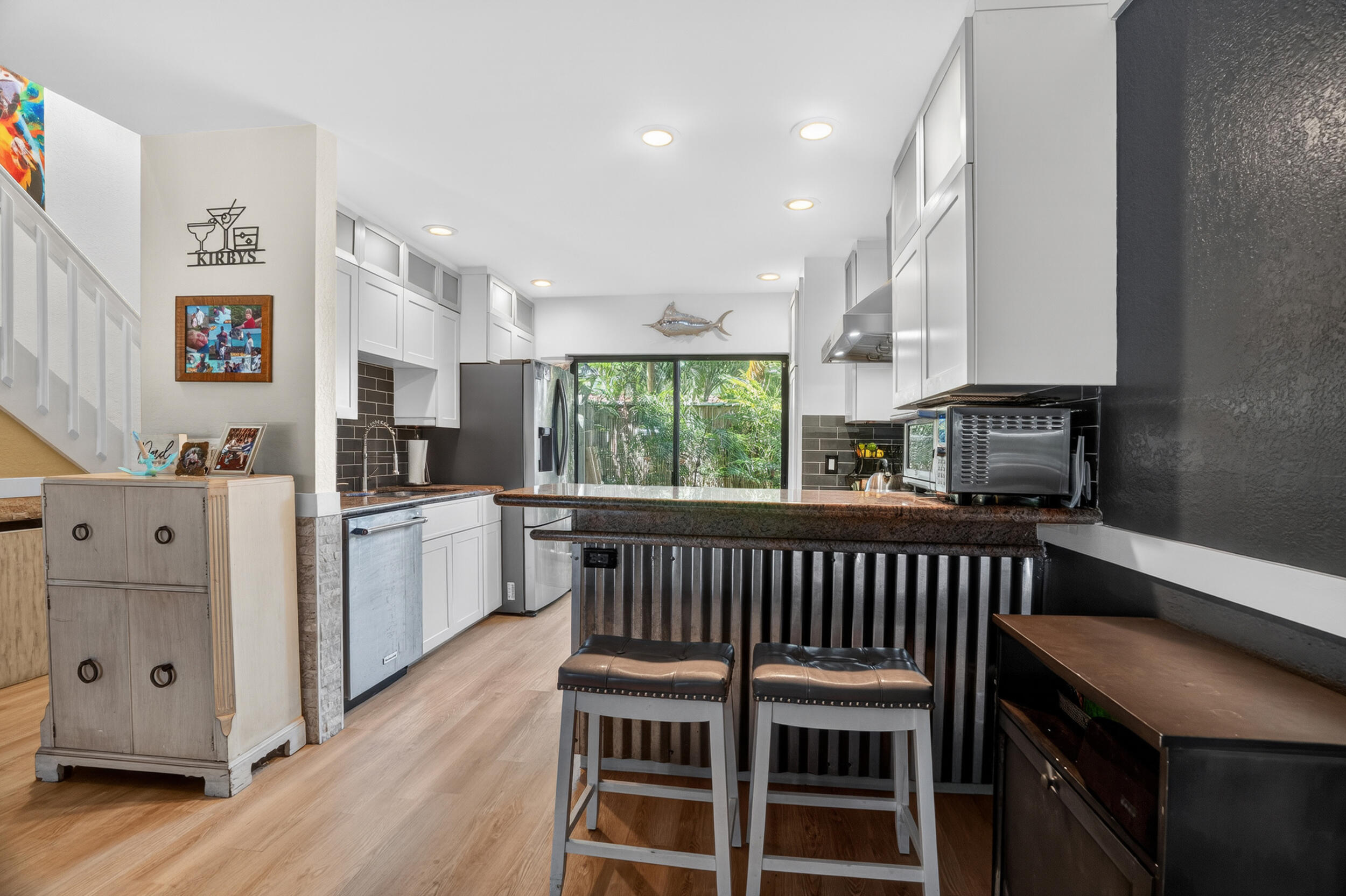 MARINERS WAY - Residential