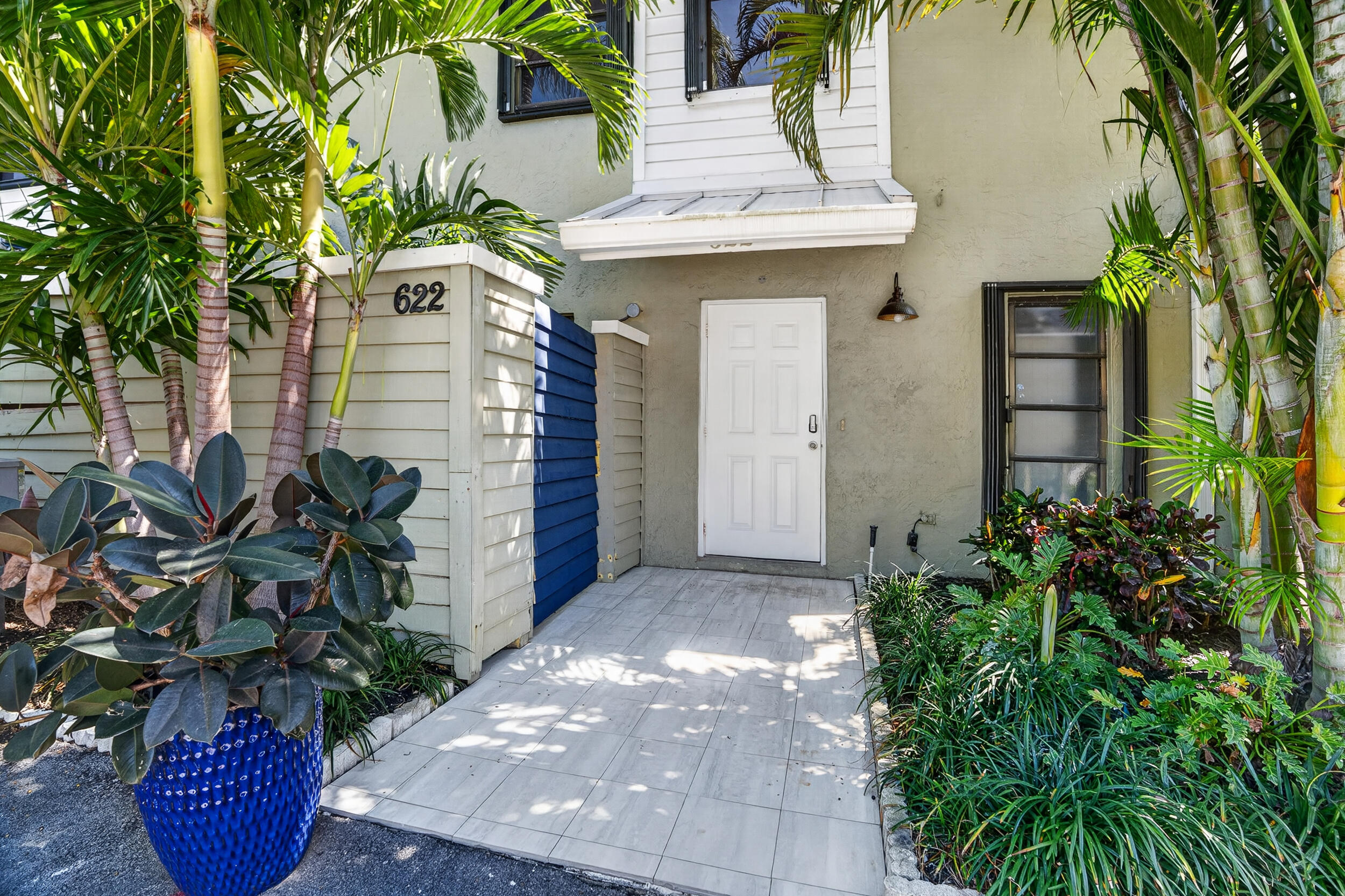 MARINERS WAY - Residential