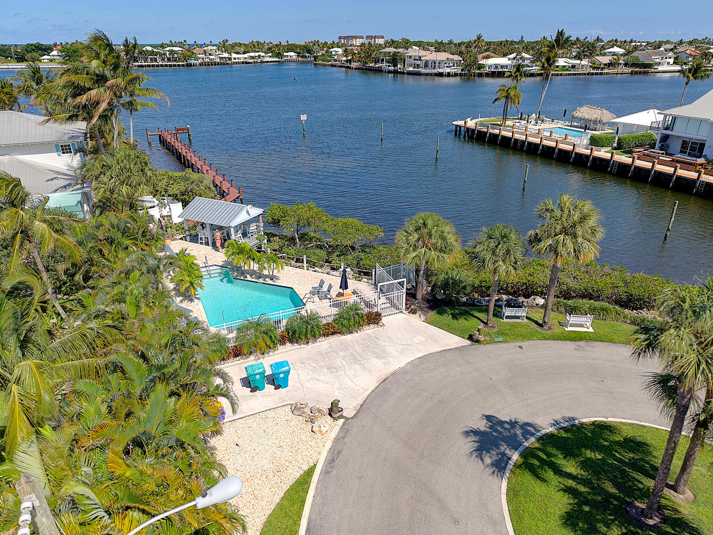 MARINERS WAY - Residential