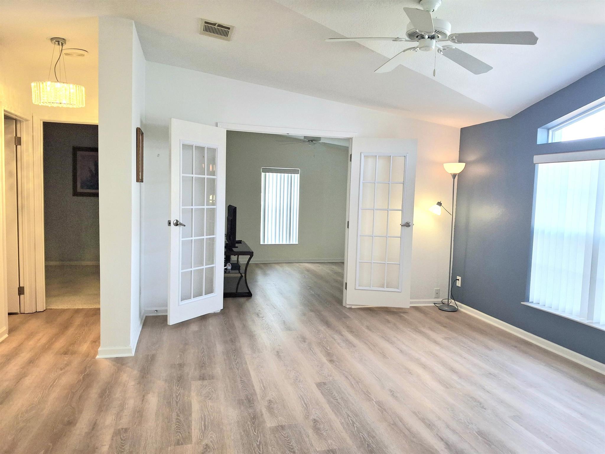 EAGLE'S RETREAT AT SAVANN - Residential