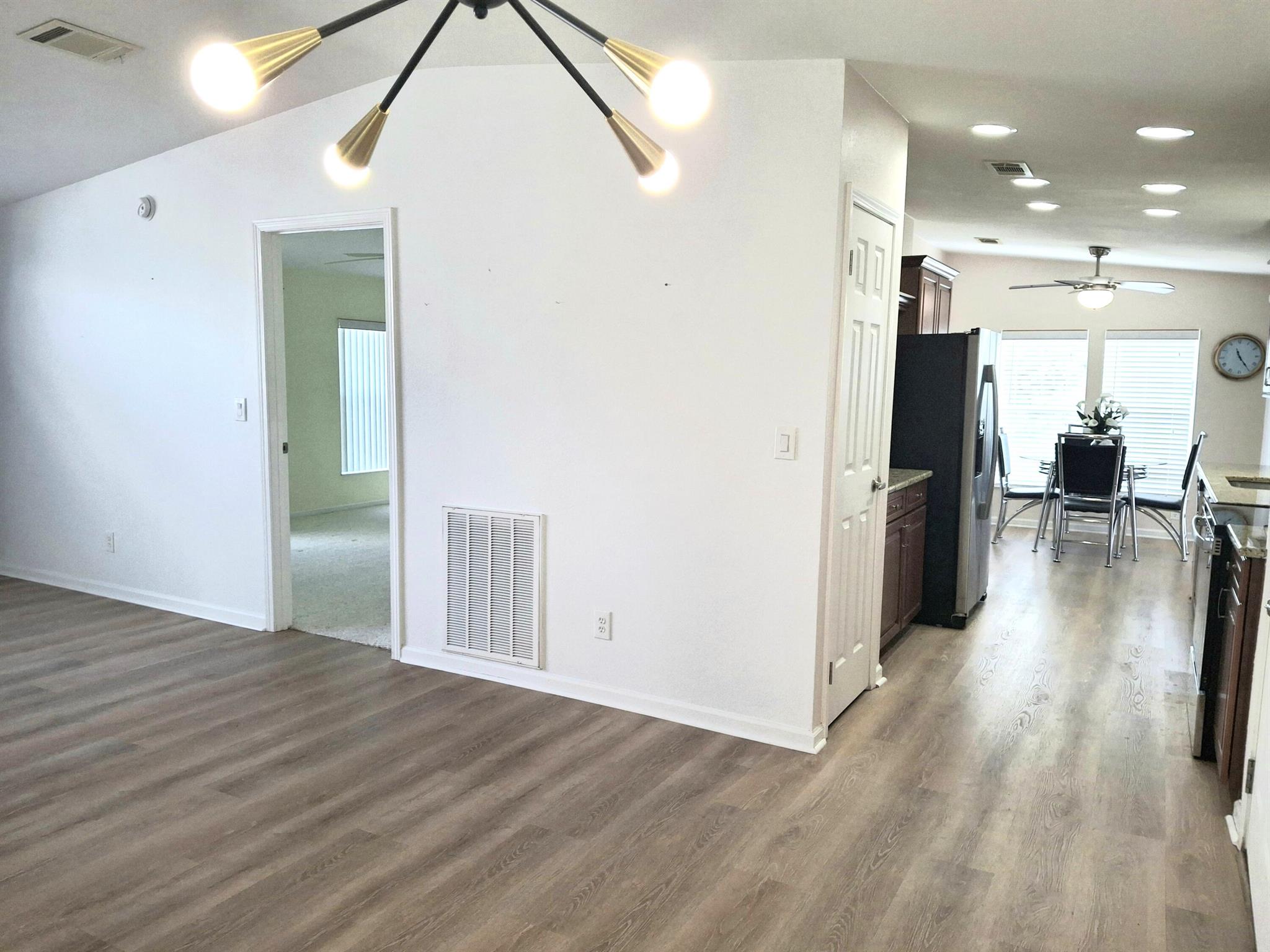 EAGLE'S RETREAT AT SAVANN - Residential