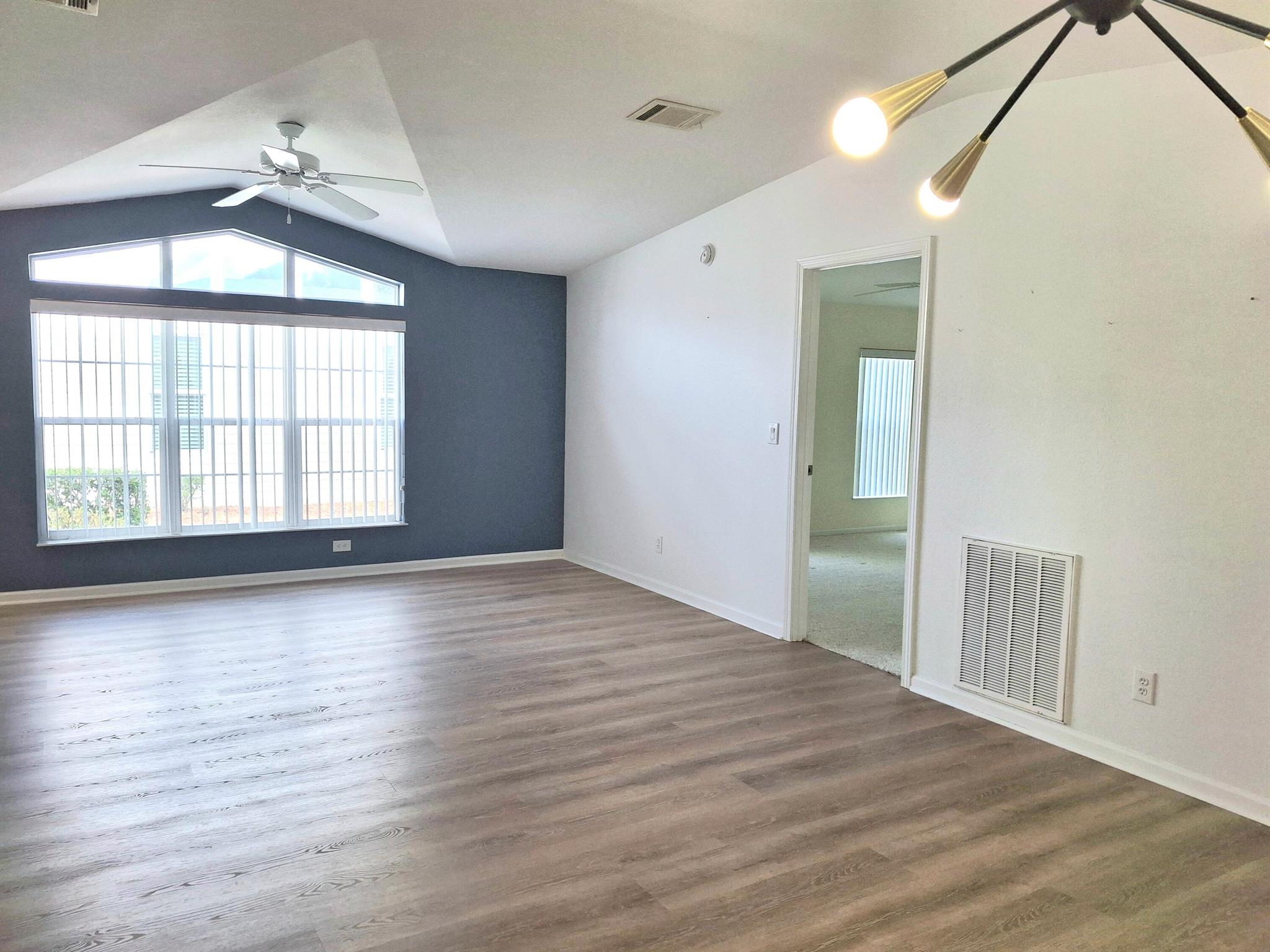 EAGLE'S RETREAT AT SAVANN - Residential