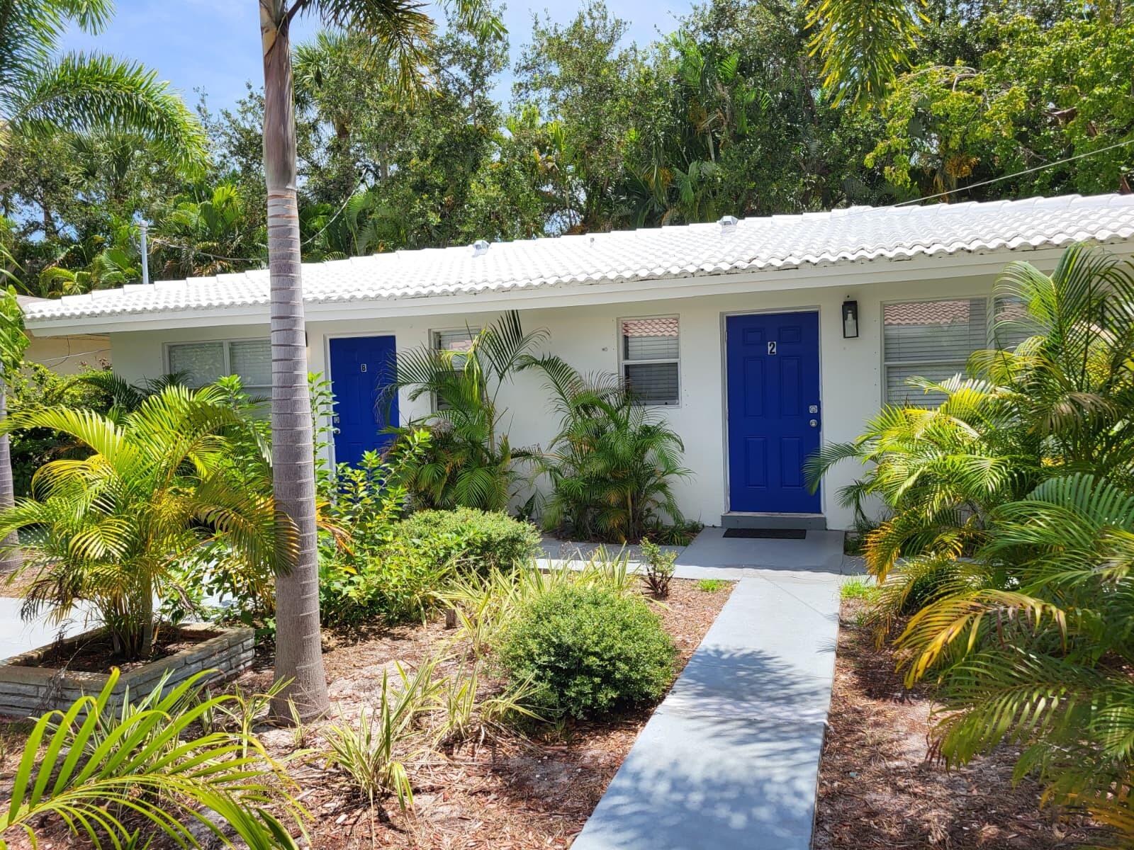 1028 NE 10TH Avenue 1-4