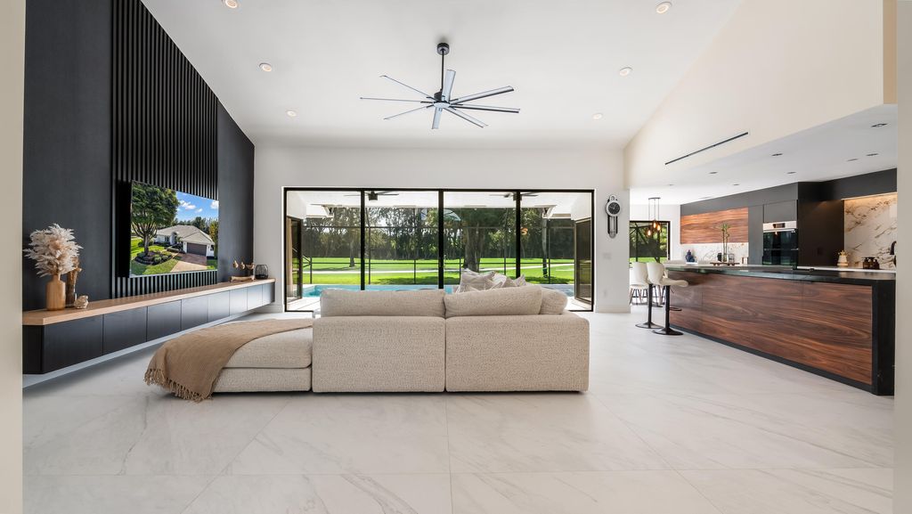Photo of 10726 Boca Woods Lane, Boca Raton, FL 33428 (MLS # R11037611)