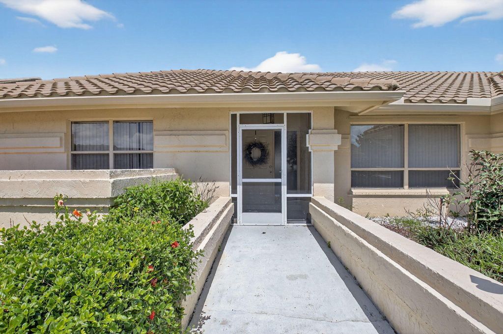 Photo of 9541 Majestic Way, Boynton Beach, FL 33437 (MLS # R11129851)