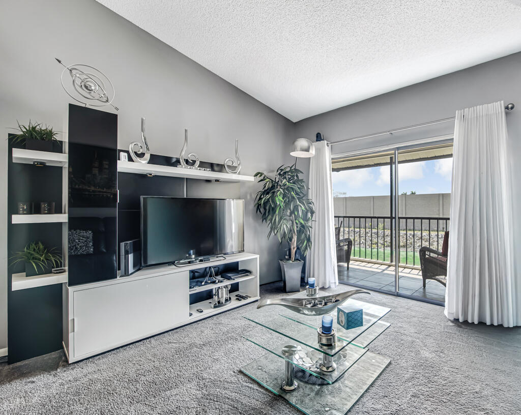 GARDENS OF WILLOW BEND CONDOS - Residential