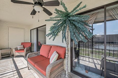 Tiny photo for 7915 Willow Spring Drive #1223, Lake Worth, FL 33467 (MLS # B26007379)