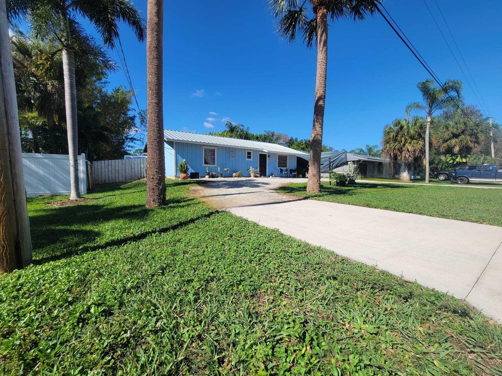 Photo of 6105 Cassia Drive, Fort Pierce, FL 34982 (MLS # R10954634)