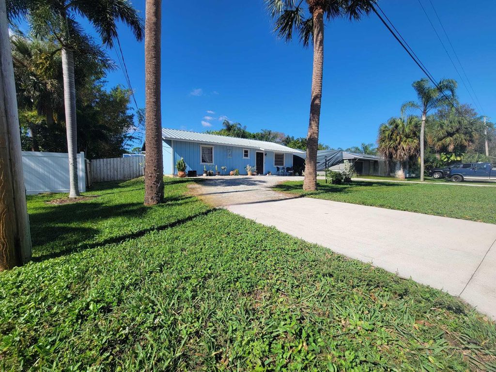 Photo of 6105 Cassia Drive, Fort Pierce, FL 34982 (MLS # R10954634)
