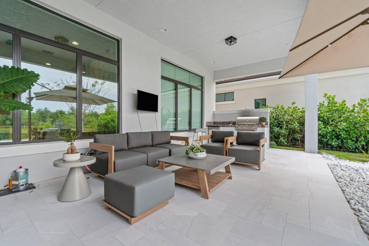 ARTISTRY - Residential Lease