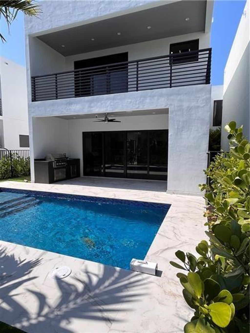 Photo of 1620 NE 5th Ct #B, Fort Lauderdale, FL 33301 (MLS # F10392520)