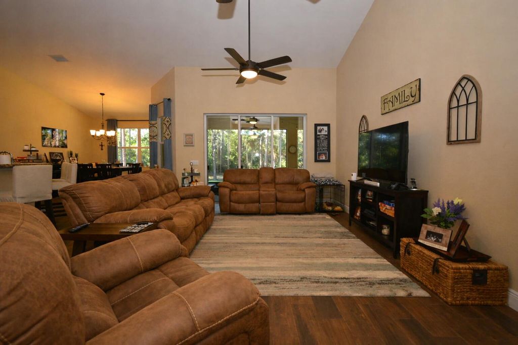 Photo of 11923 N 154th Rd Road N, Jupiter, FL 33478 (MLS # B26007594)