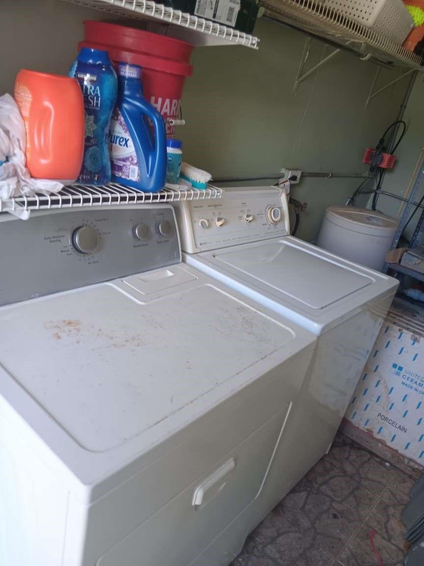 Hollywood View 12-47 B - Residential Income