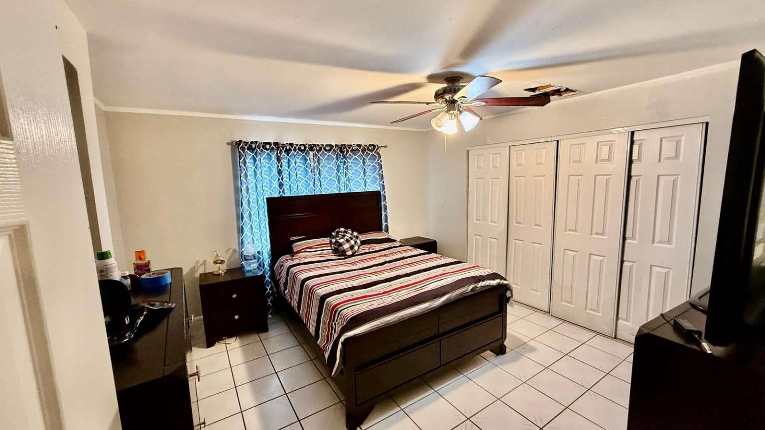 Hollywood View 12-47 B - Residential Income