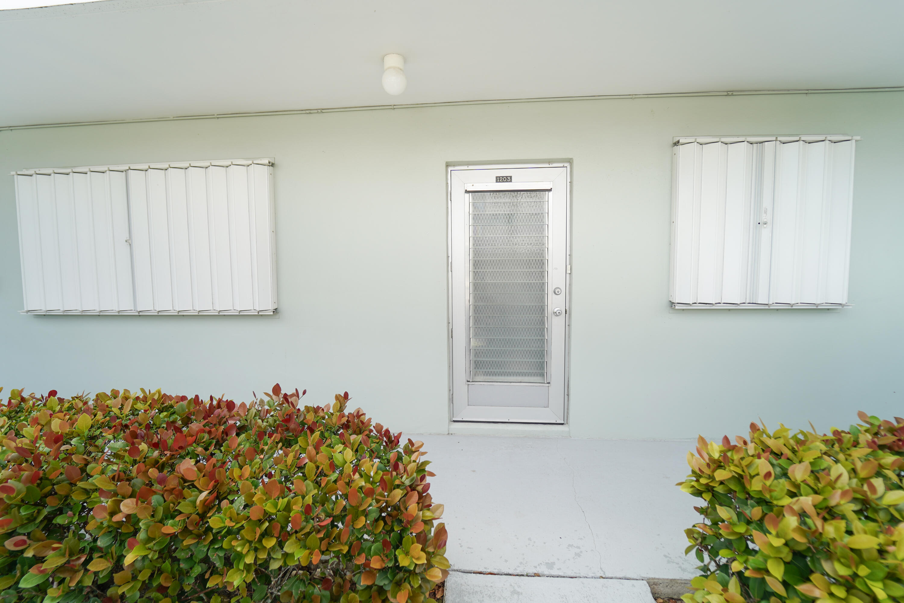 SABAL PINE CONDO - Residential Lease