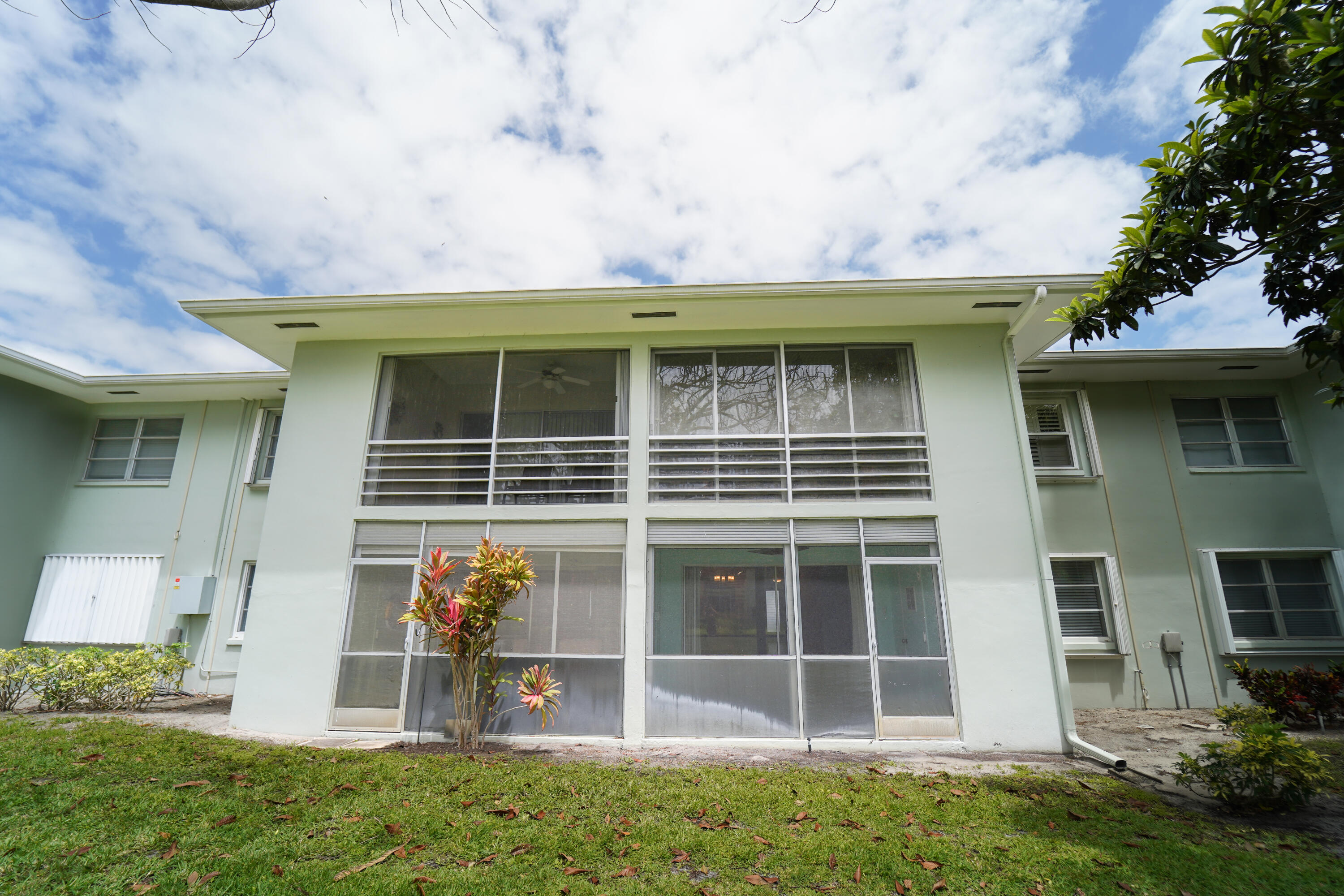SABAL PINE CONDO - Residential Lease