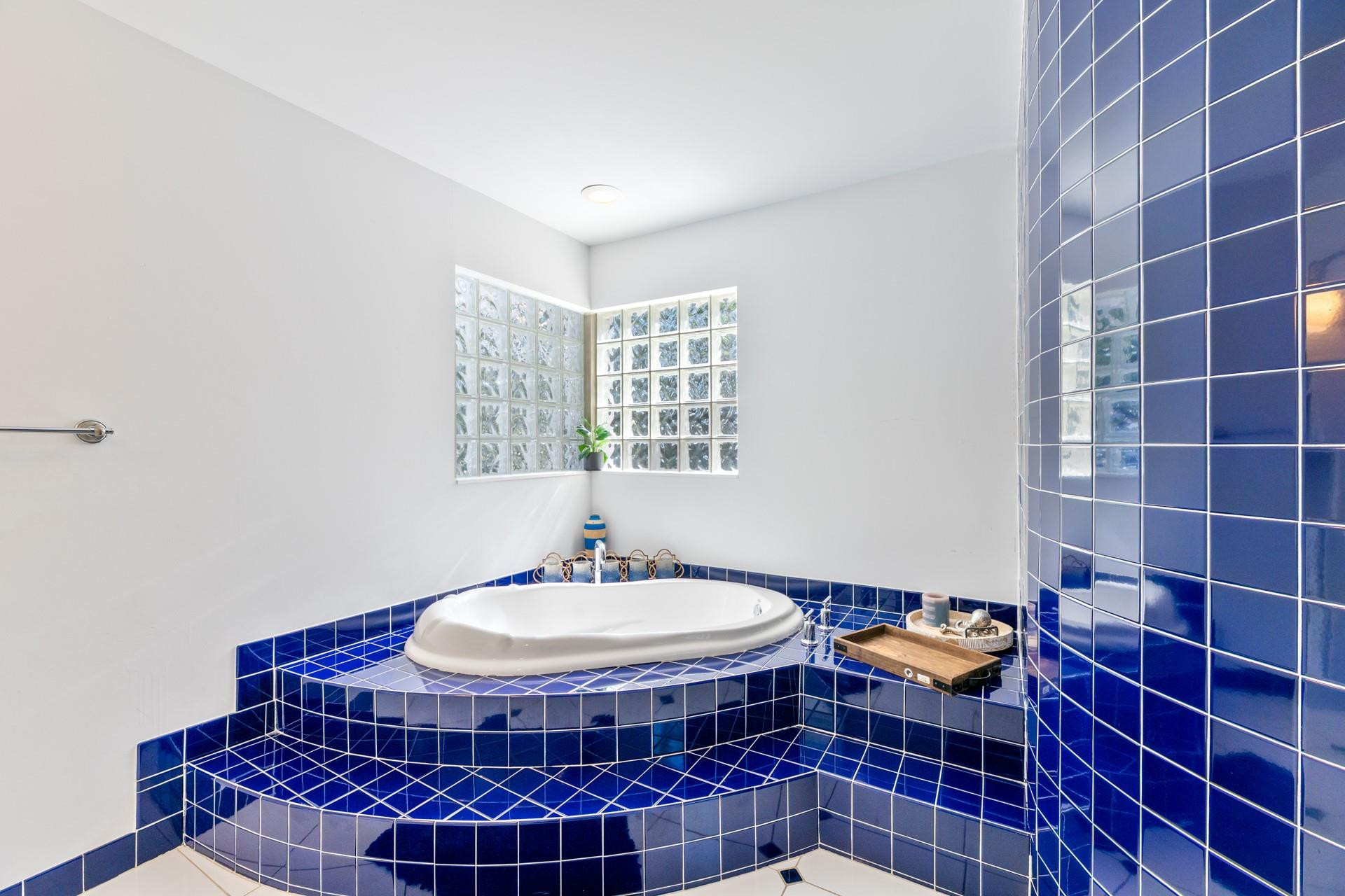 OAKLAND HEIGHTS - Residential