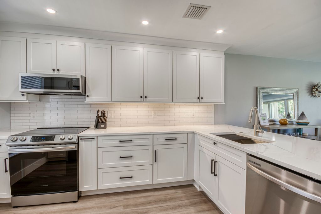 Photo of 9239 SE Riverfront Terrace #D, Jupiter, FL 33469 (MLS # R11087697)
