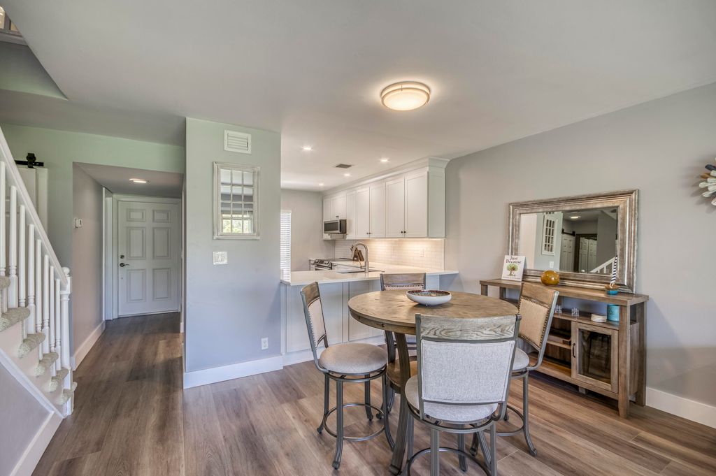 Photo of 9239 SE Riverfront Terrace #D, Jupiter, FL 33469 (MLS # R11087697)