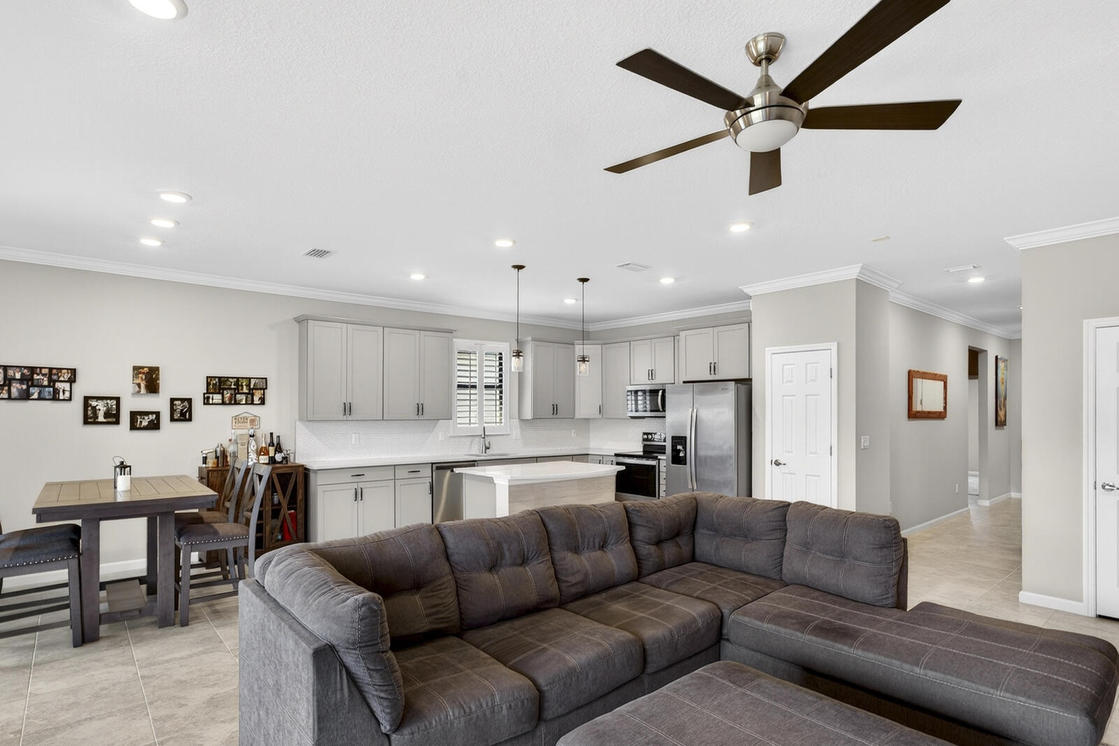 MAGNOLIA COURT AT WATERWAY VILLAGE - Residential