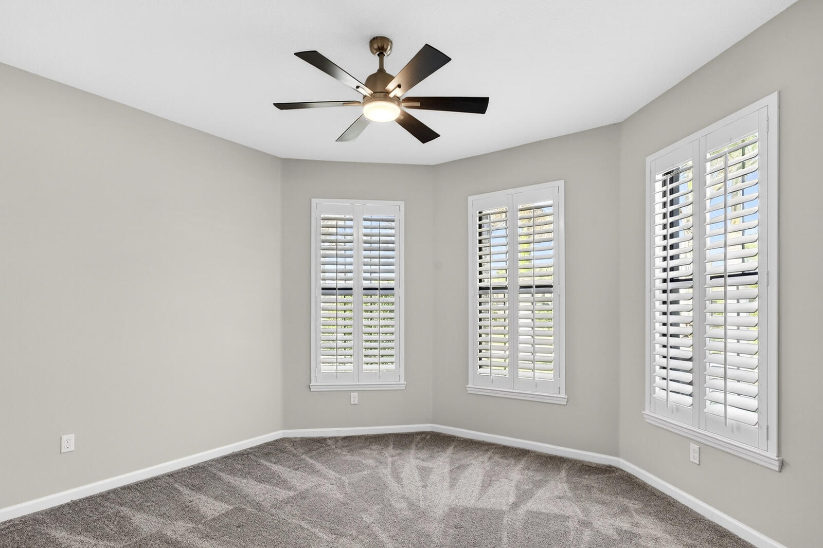 MAGNOLIA COURT AT WATERWAY VILLAGE - Residential