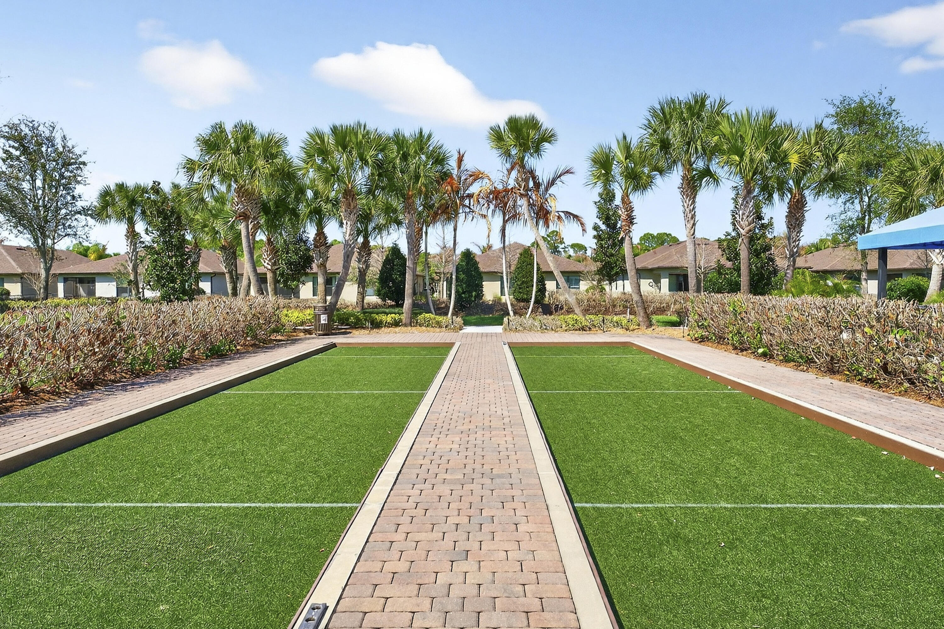 MAGNOLIA COURT AT WATERWAY VILLAGE - Residential