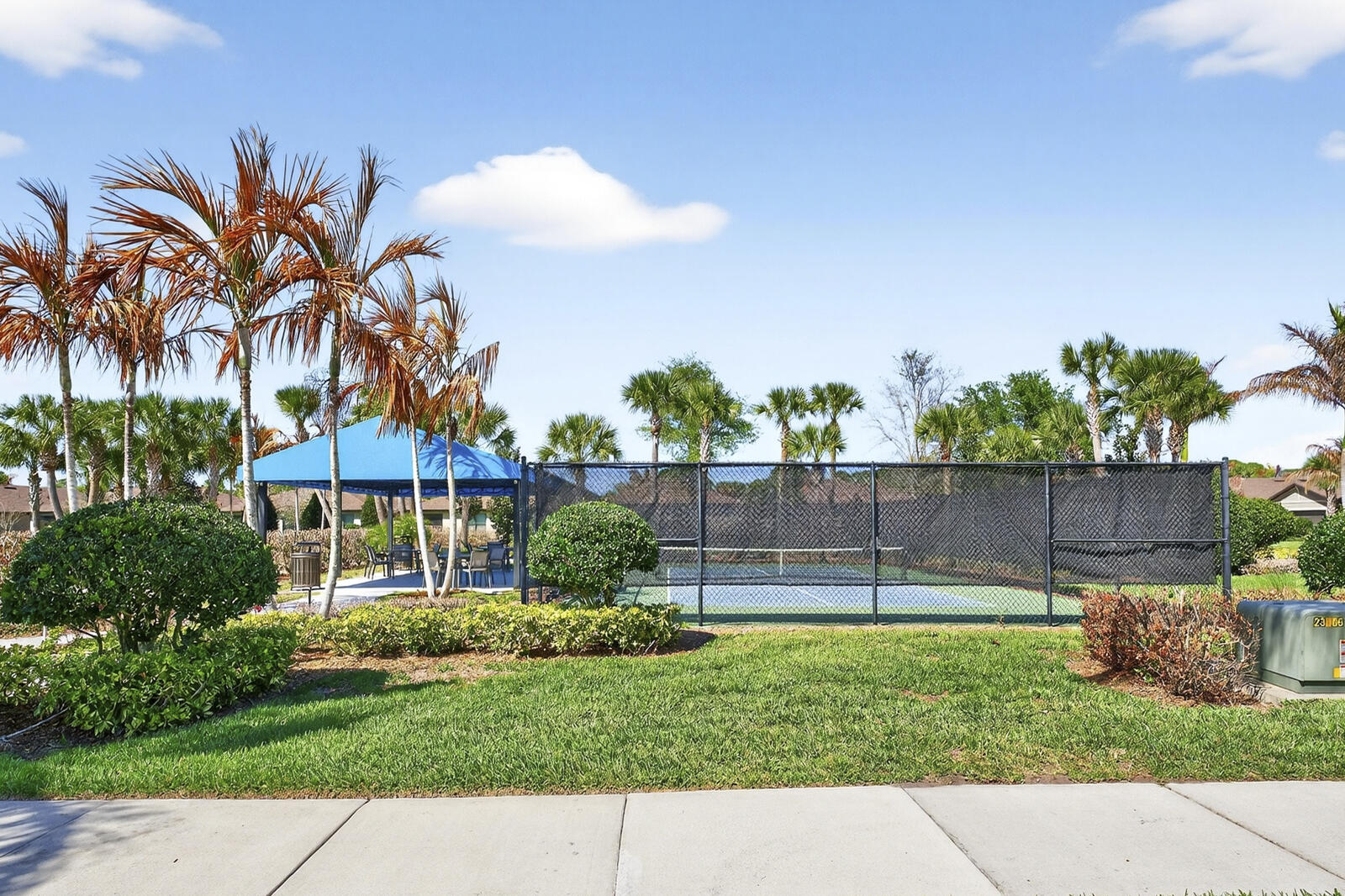 MAGNOLIA COURT AT WATERWAY VILLAGE - Residential