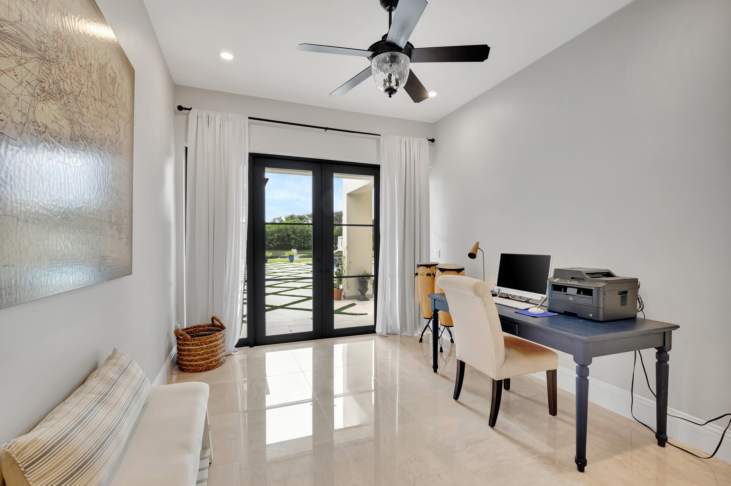 BONIELLOS ACRES - Residential