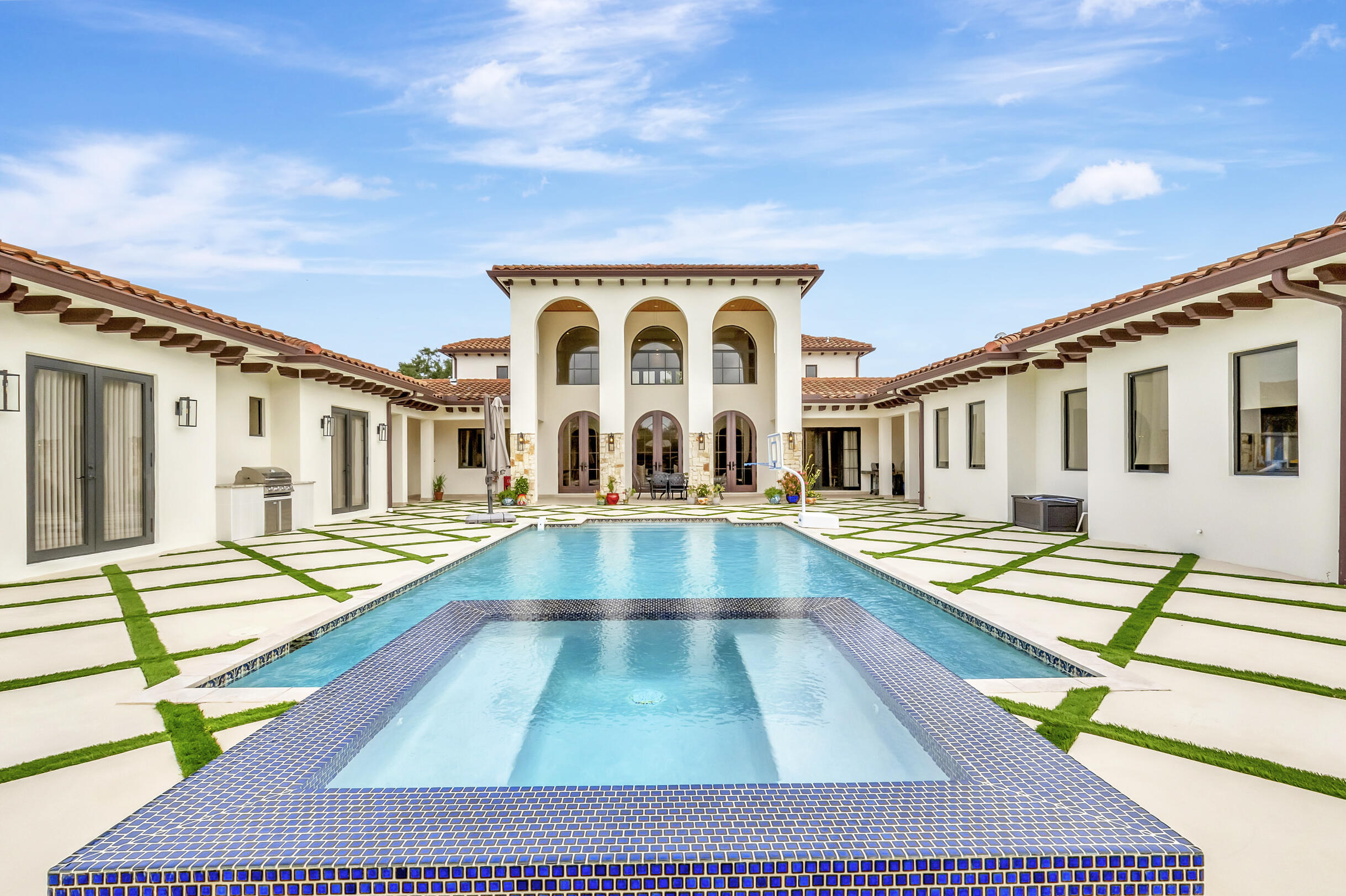 BONIELLOS ACRES - Residential