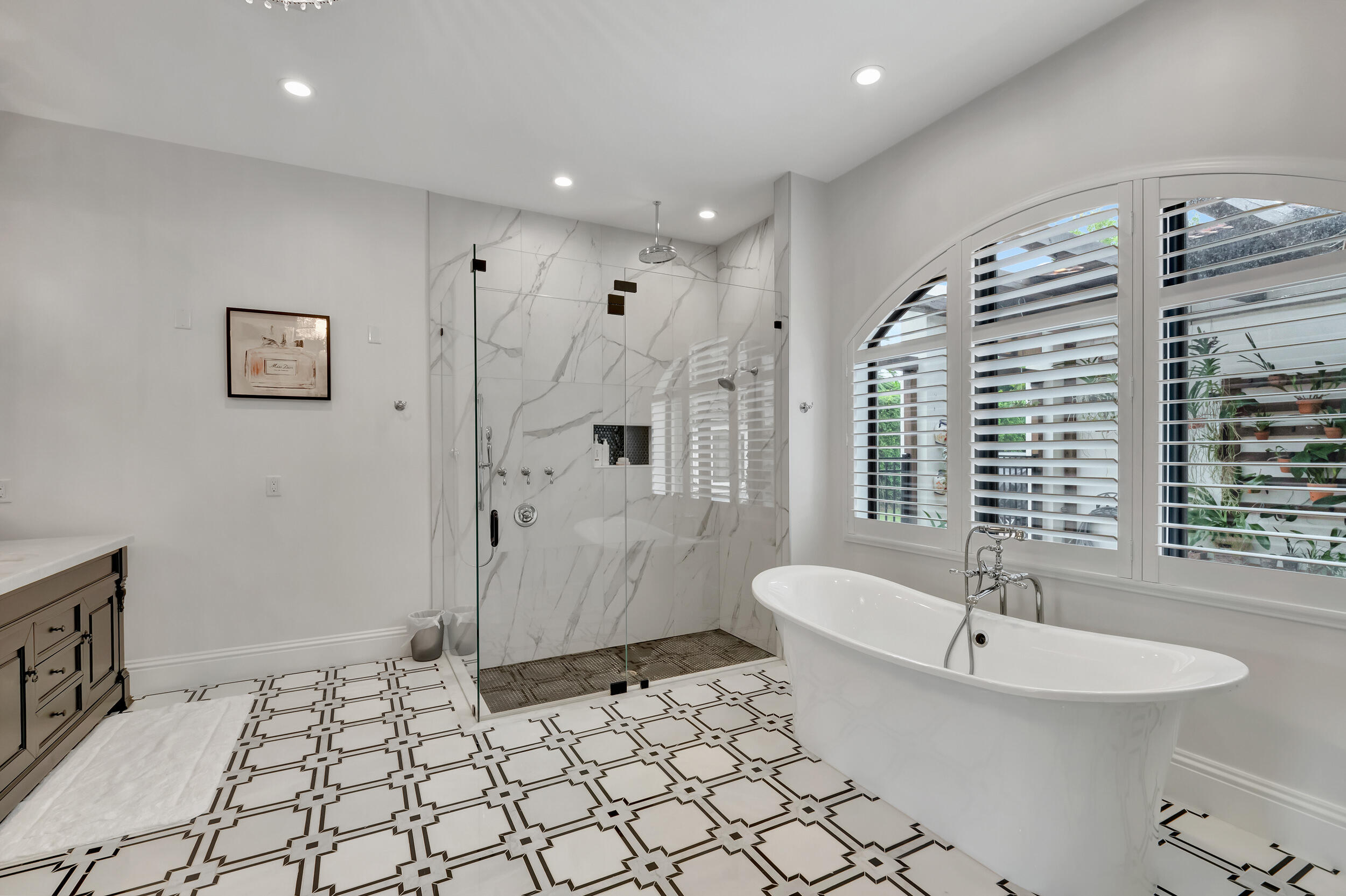 BONIELLOS ACRES - Residential