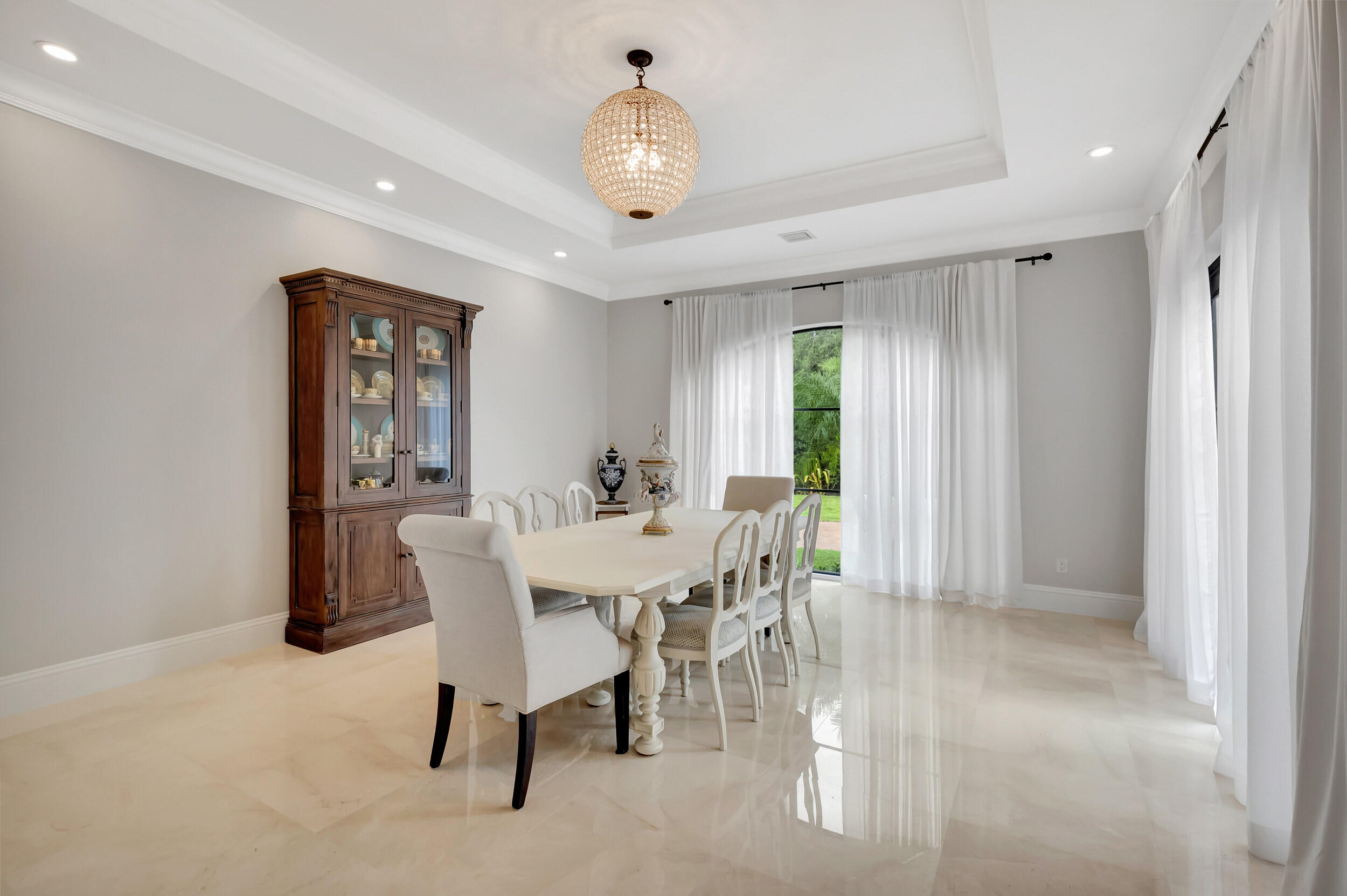 BONIELLOS ACRES - Residential