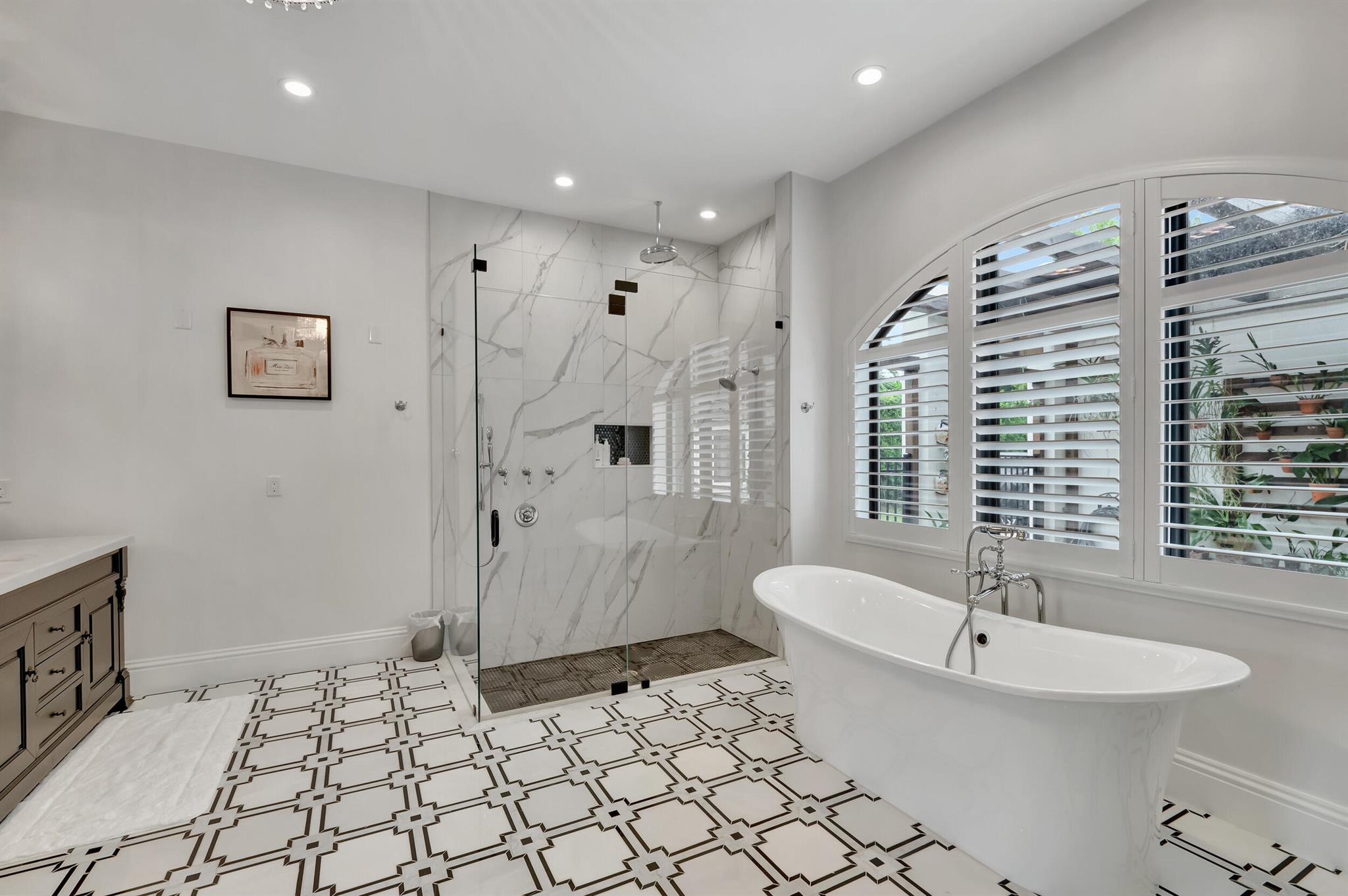 BONIELLOS ACRES - Residential