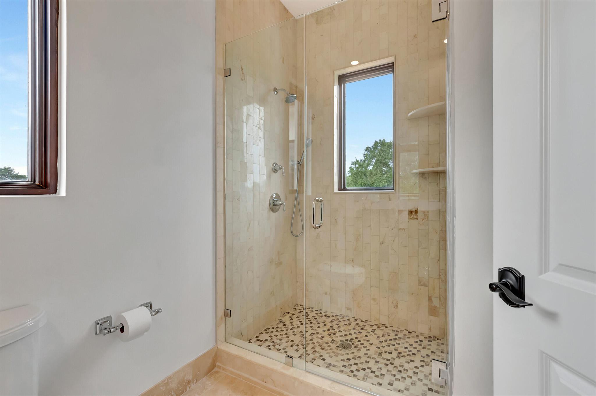 BONIELLOS ACRES - Residential