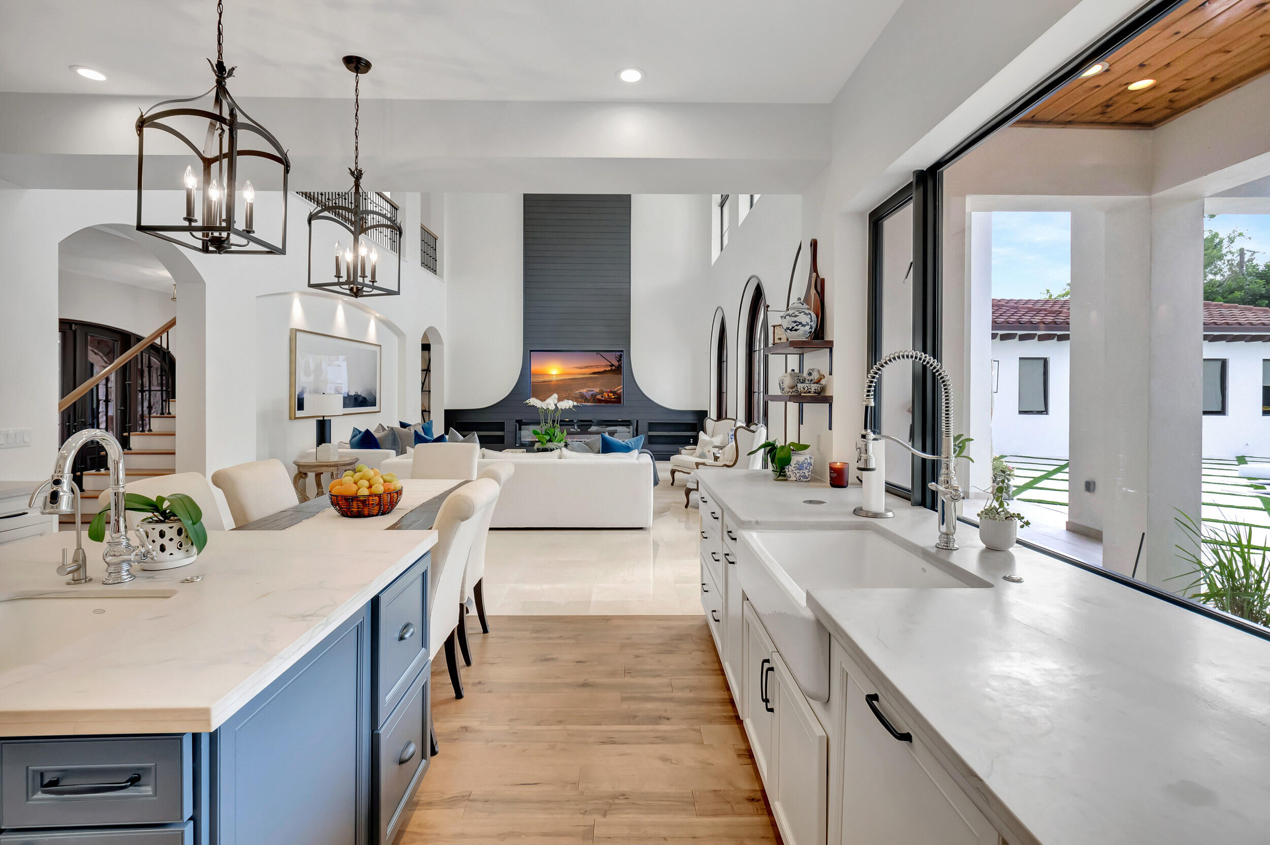 BONIELLOS ACRES - Residential