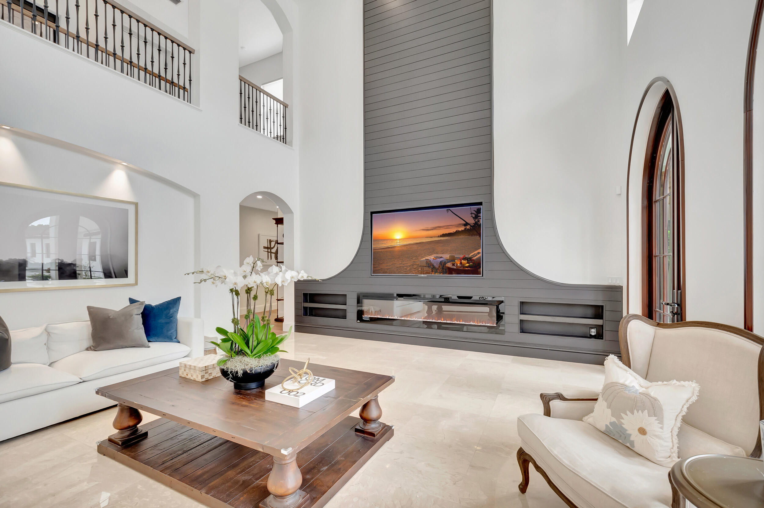 BONIELLOS ACRES - Residential