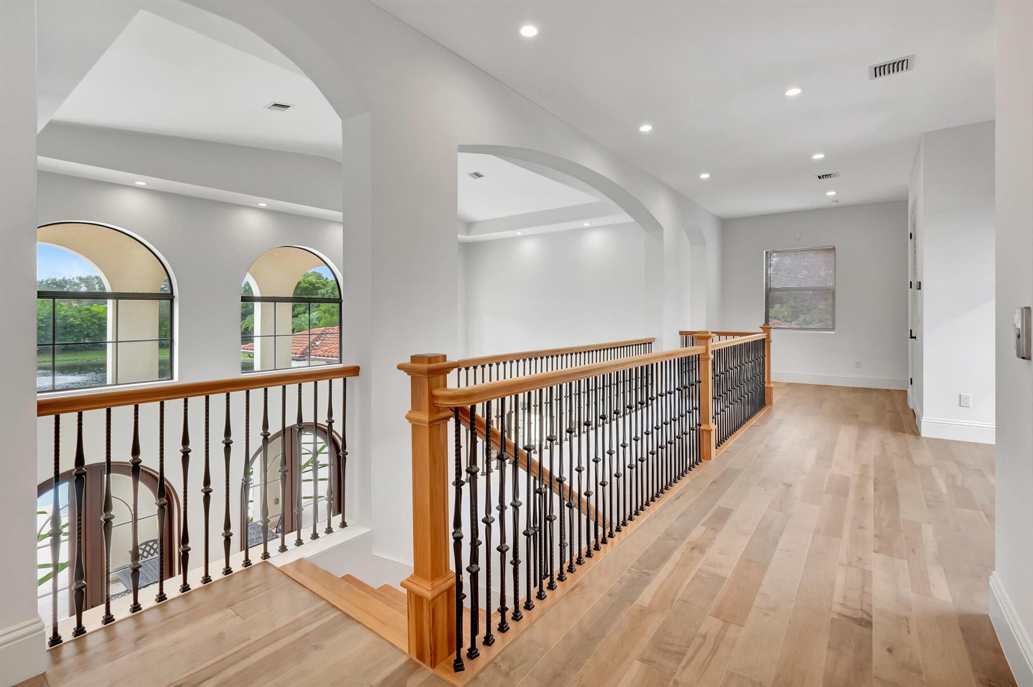 BONIELLOS ACRES - Residential