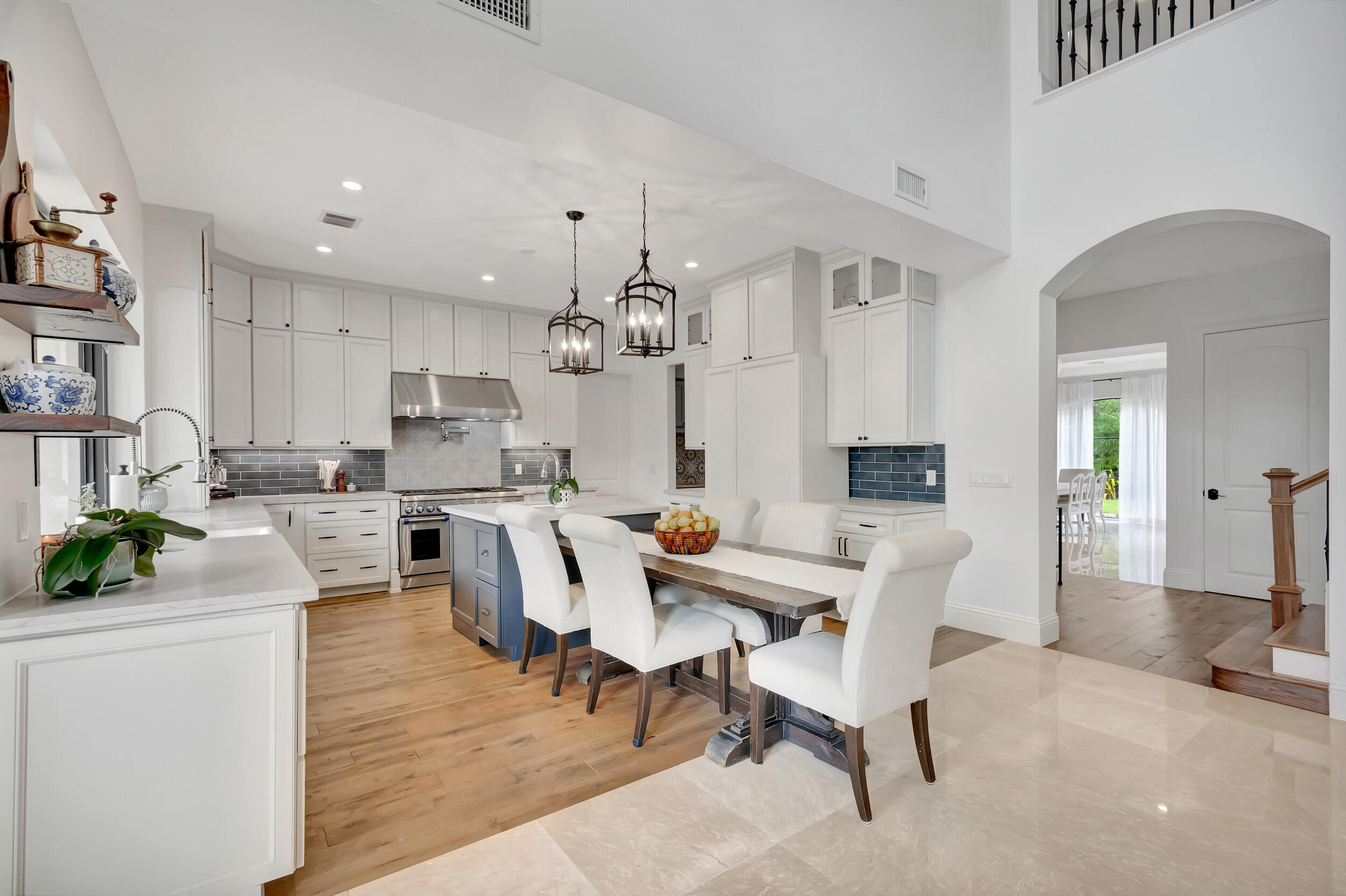 BONIELLOS ACRES - Residential