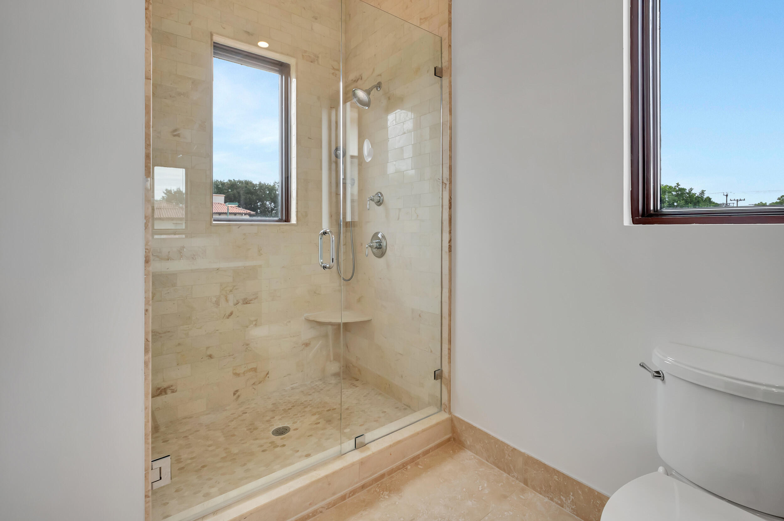 BONIELLOS ACRES - Residential