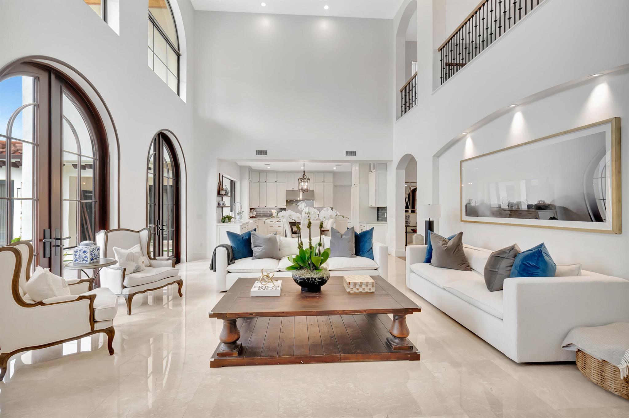 BONIELLOS ACRES - Residential