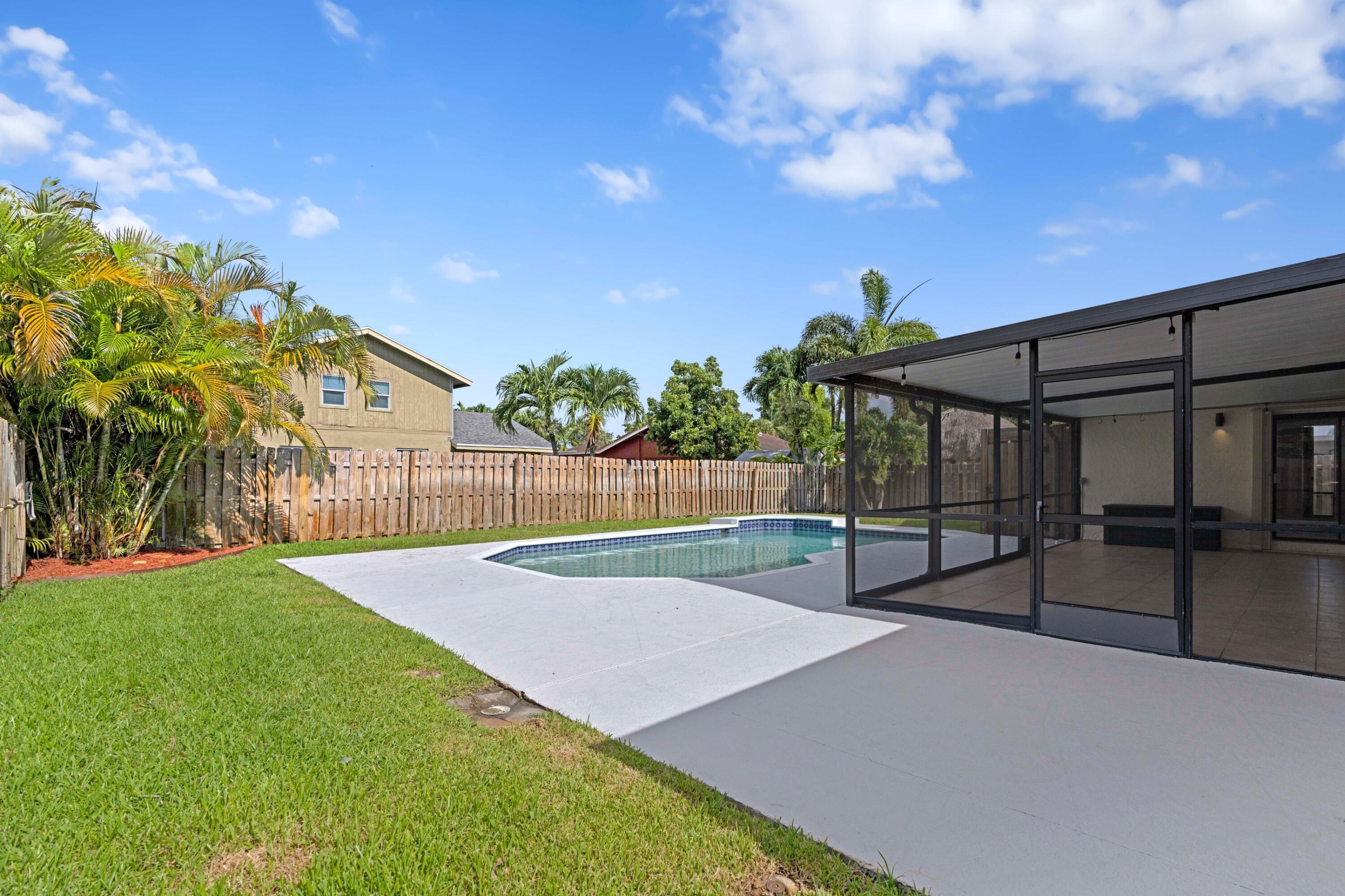 LAKEWOOD EAST SEC 2 - Residential