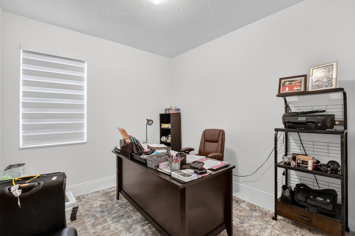 CRYSTAL LAKE - Residential