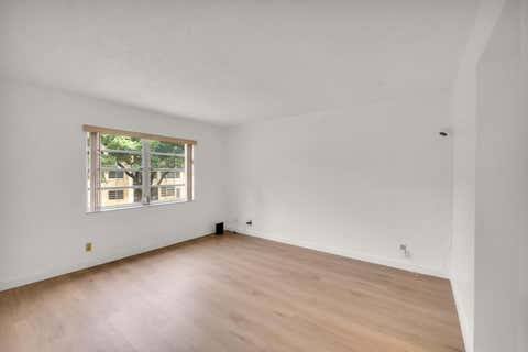 Tiny photo for 301 Cambridge Road #202, Hollywood, FL 33024 (MLS # B26050039)