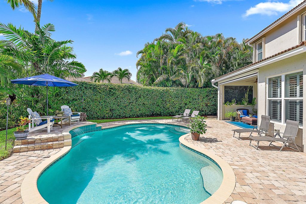 Photo of 252 Spoonbill Lane N, Jupiter, FL 33458 (MLS # R11005833)