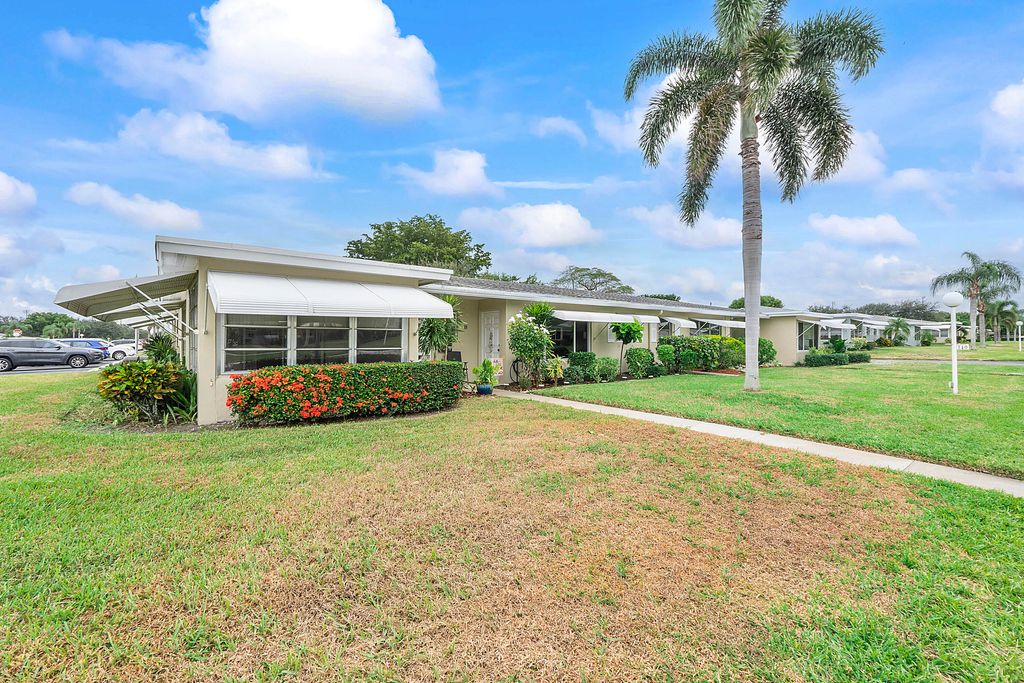 Photo of 140 High Point Boulevard #A, Delray Beach, FL 33445 (MLS # R11039335)